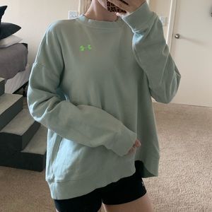 Under Armour Sweatshirt